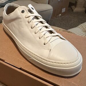 Classic White Men's Sneakers